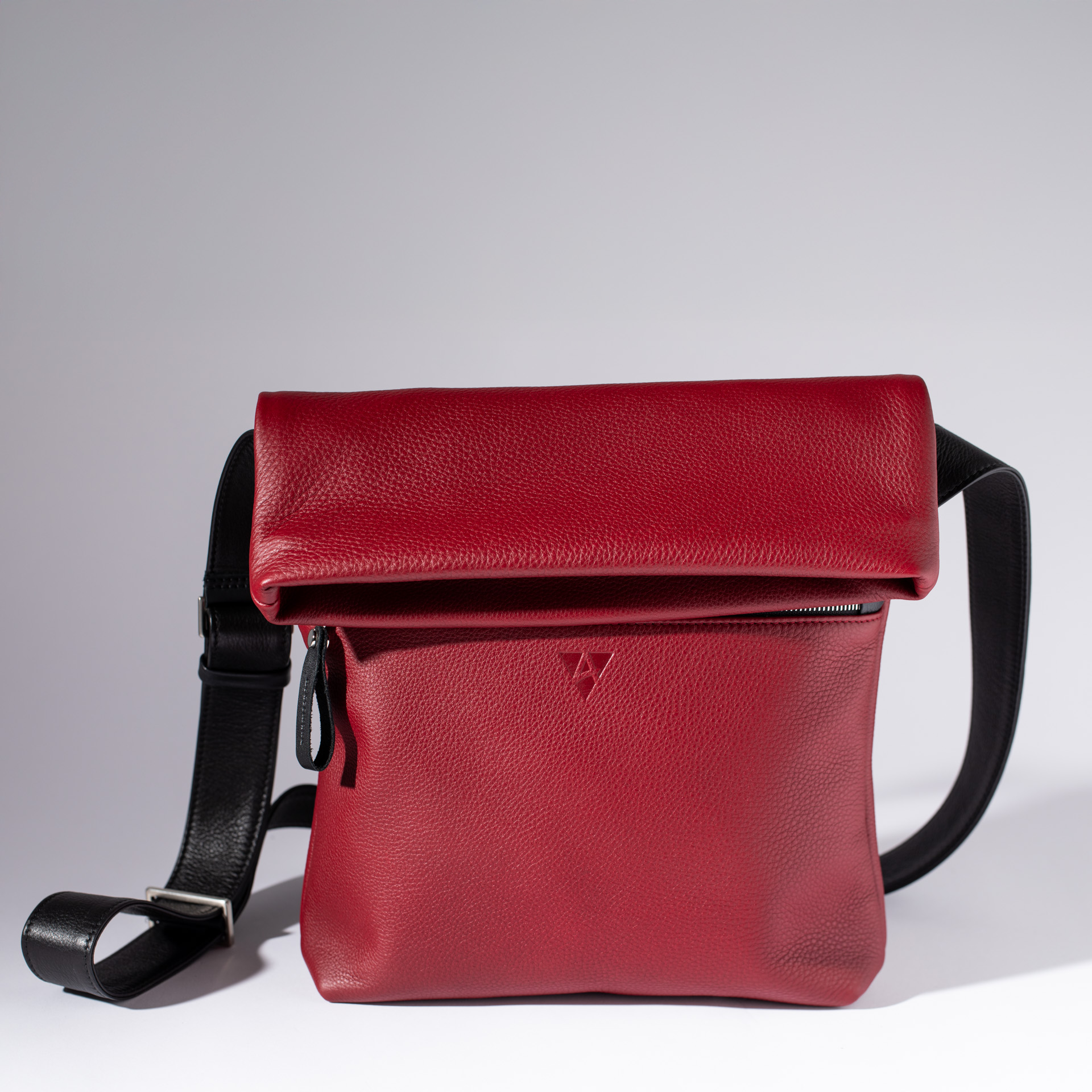 Überschlagtasche  London M aus Softnappa