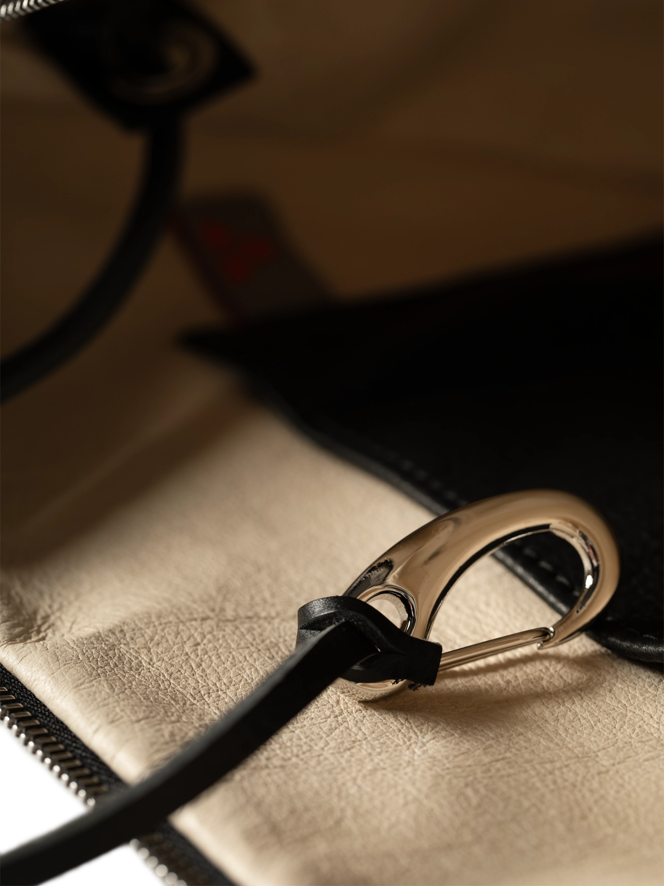 Beuteltasche Dallas M aus Hirschleder