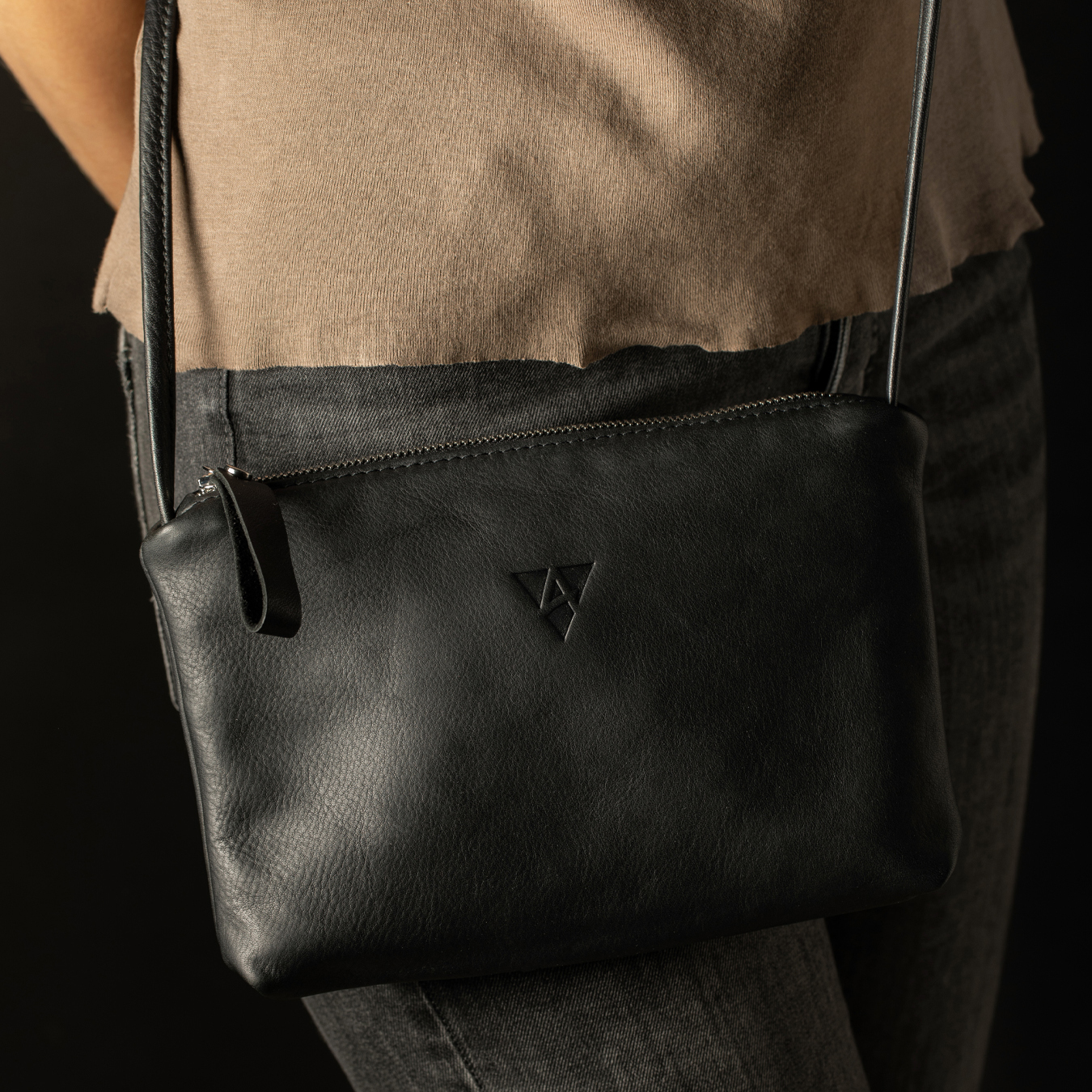 Schultertasche Palermo S aus Olivenleder