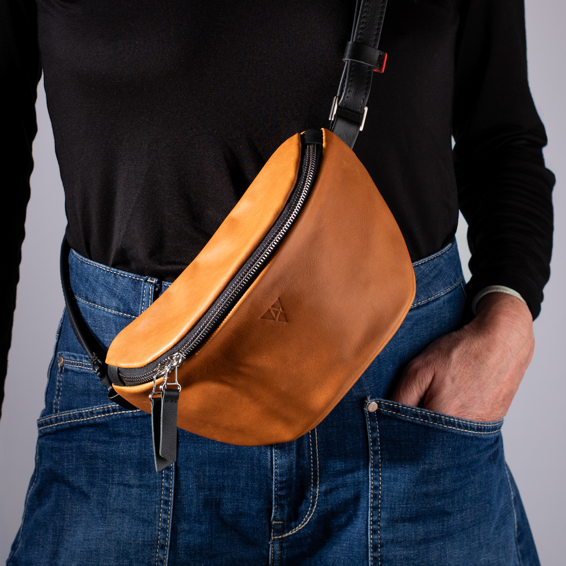 Bauchtasche Marseille S aus Olivenleder