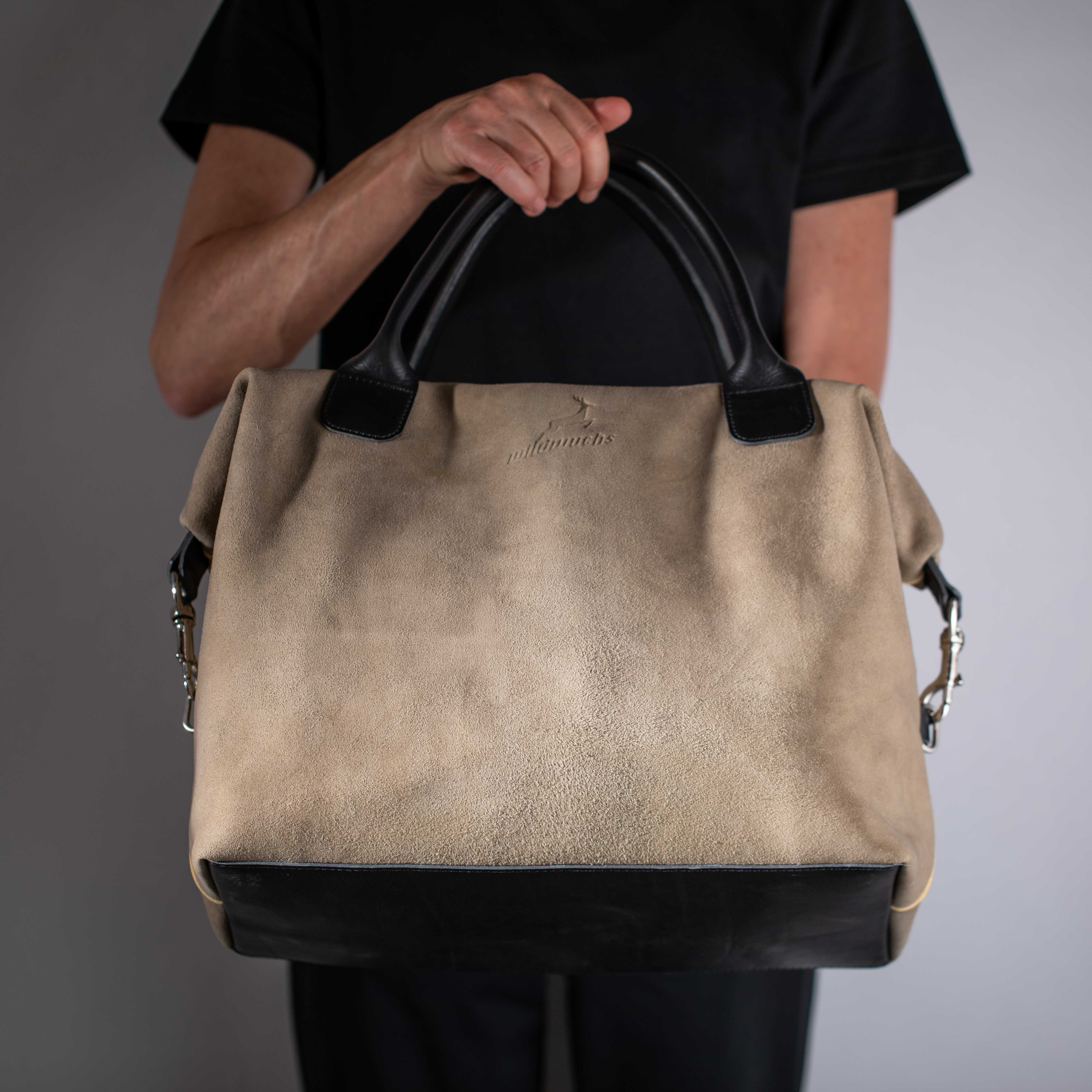 Weekender Berlin made of deerkskin