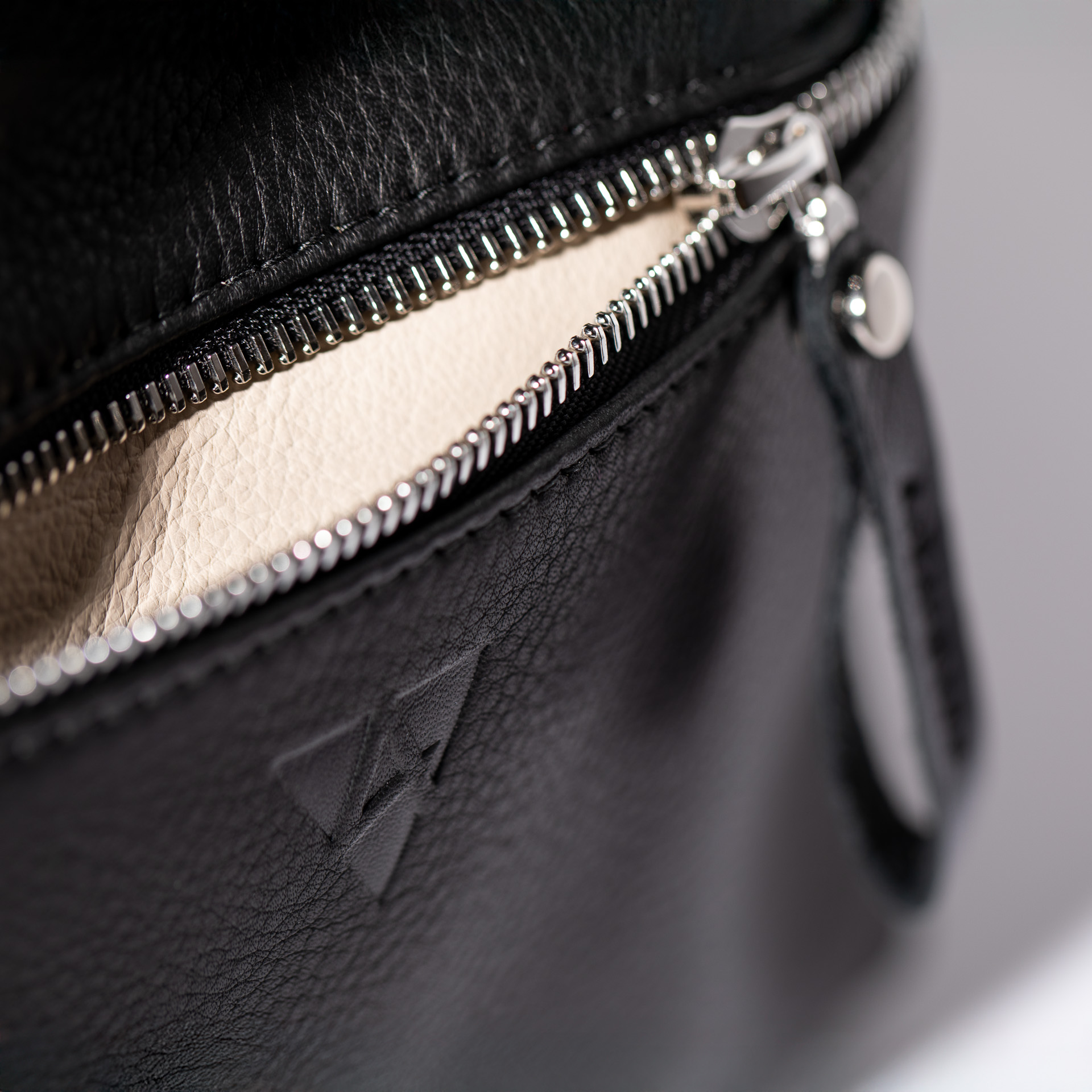 Fold-over Shoulder bag London S