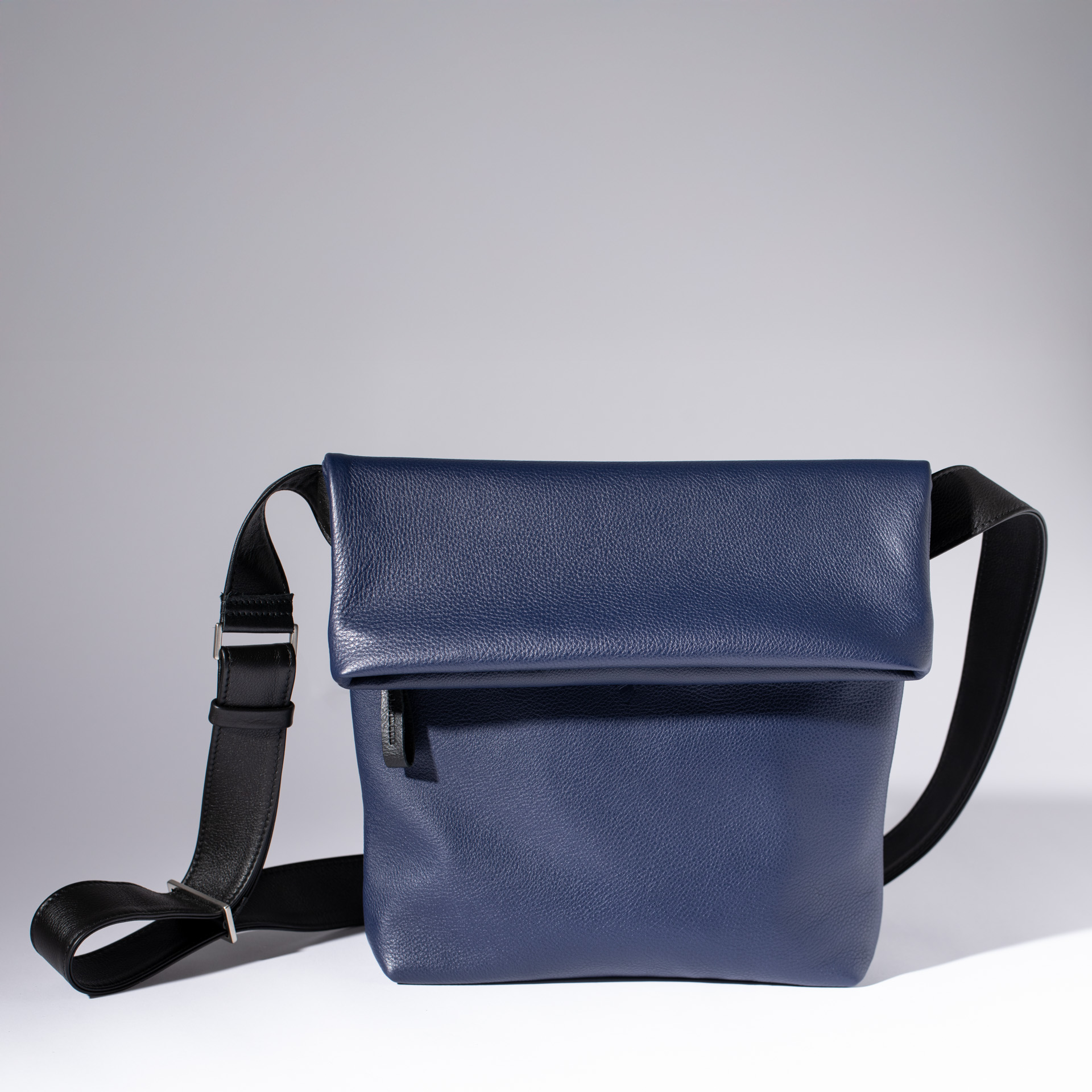 Überschlagtasche  London M aus Softnappa