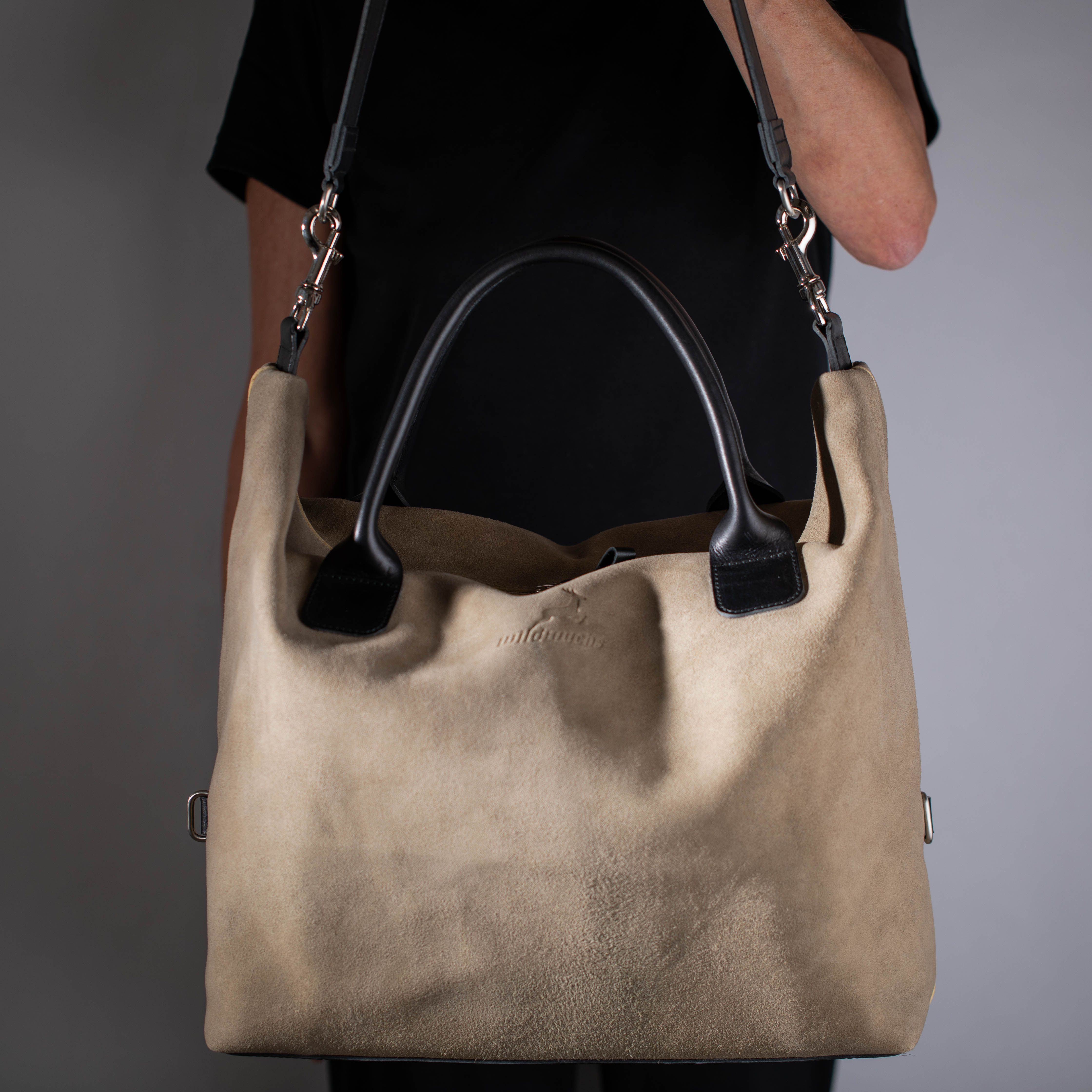 Weekender Berlin made of deerkskin