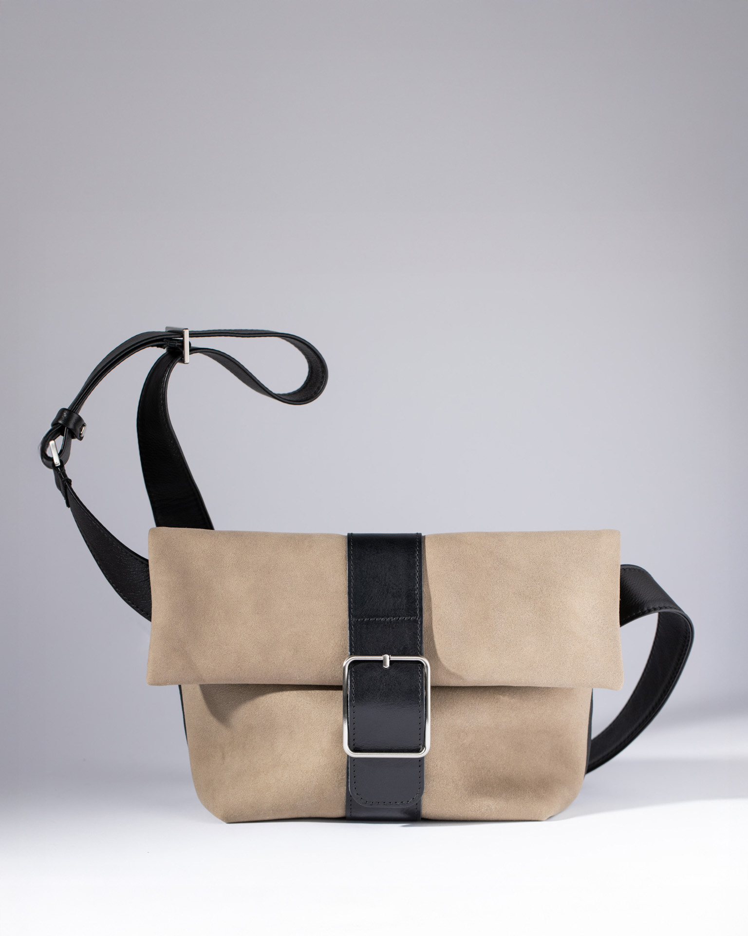 j03-h15-ledertasche-nizza-hirschleder-ackermann-leder-4-5