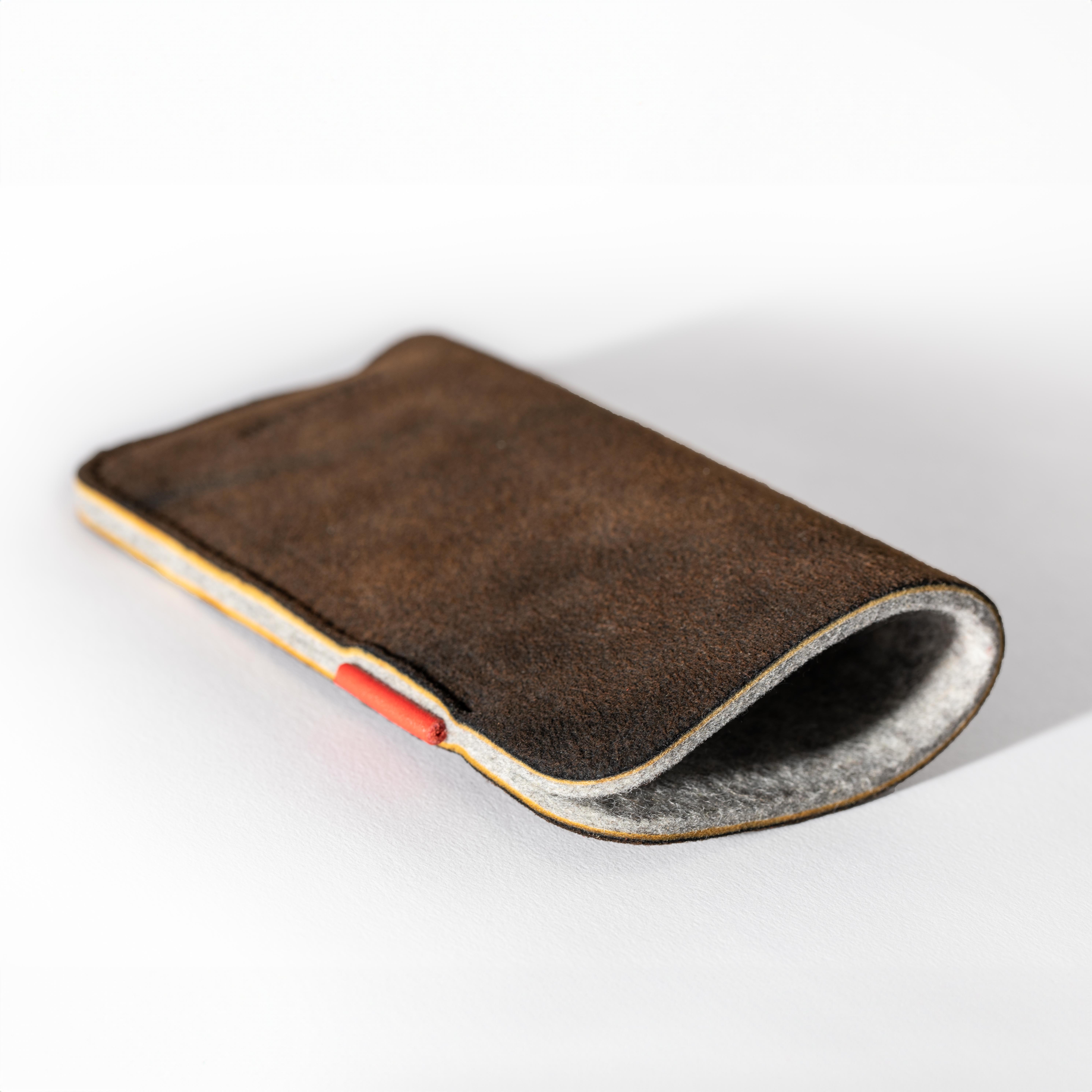 Protect iPhone Etui aus Hirschleder