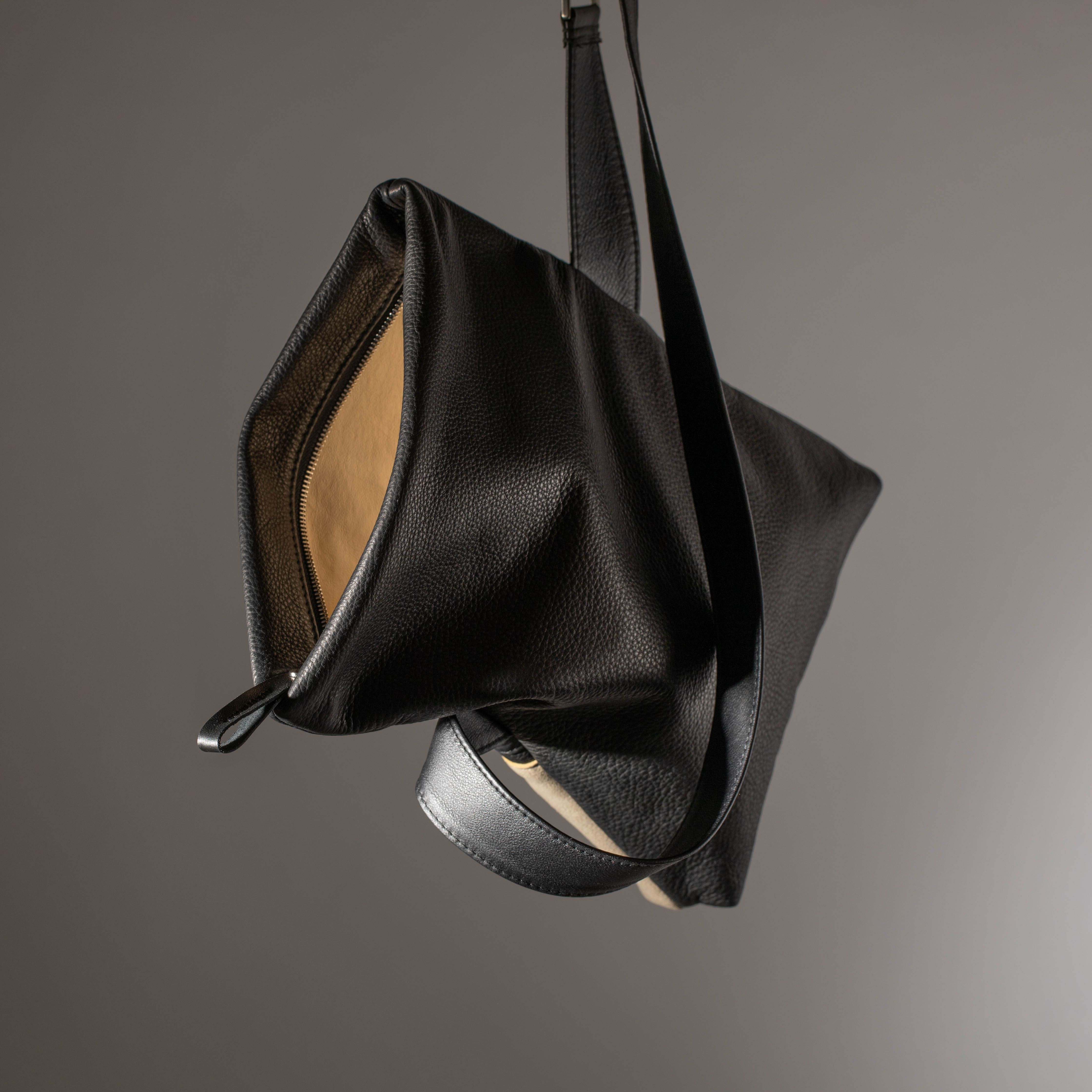 Fold-over Shoulder bag London S