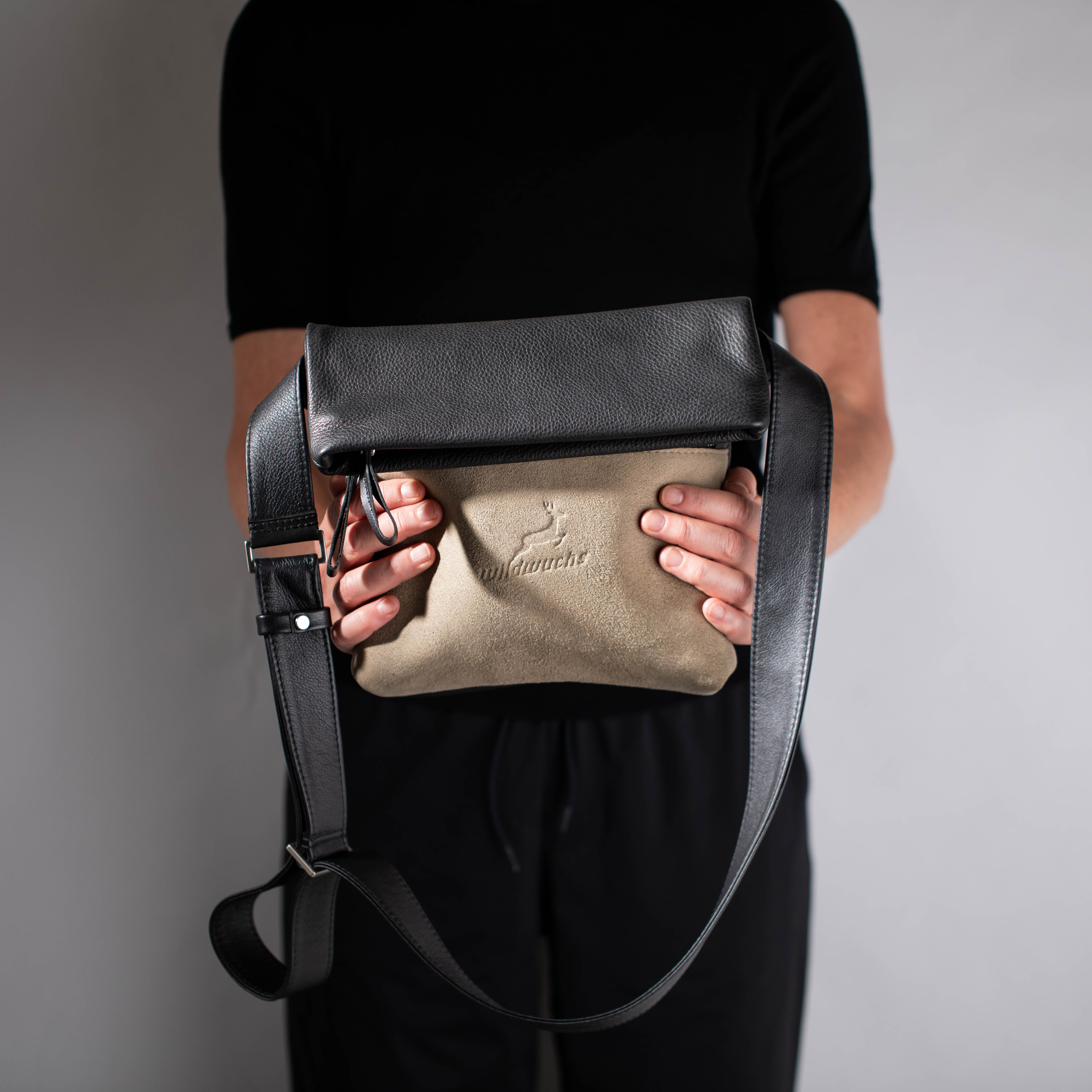 taschen-lederwaren-ackermann-leder-ledertaschen-rucksaecke-softnappa-hirschleder-olivenleder-185-Bearbeitet
